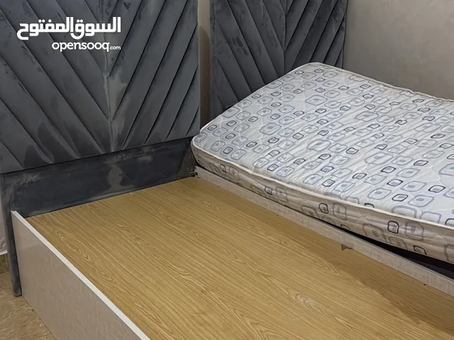 للبيع سرير استعماله 3 شهور فقط