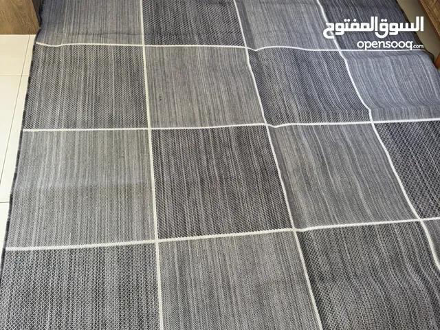 سجاد واطقم ومشايات