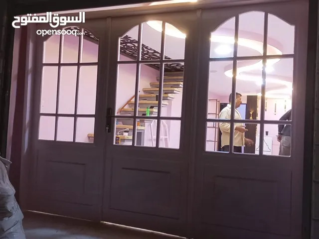 باب خشب للبيع