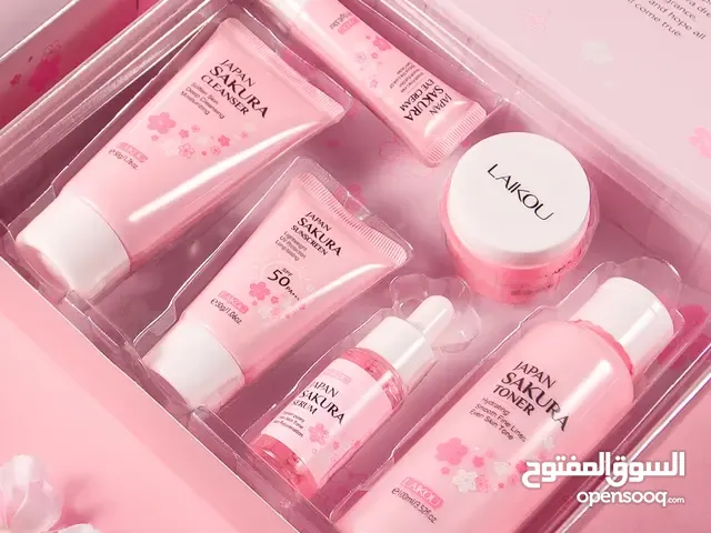سيت العناية بالبشرة من شركة ساكورا اليابانية Skin care set