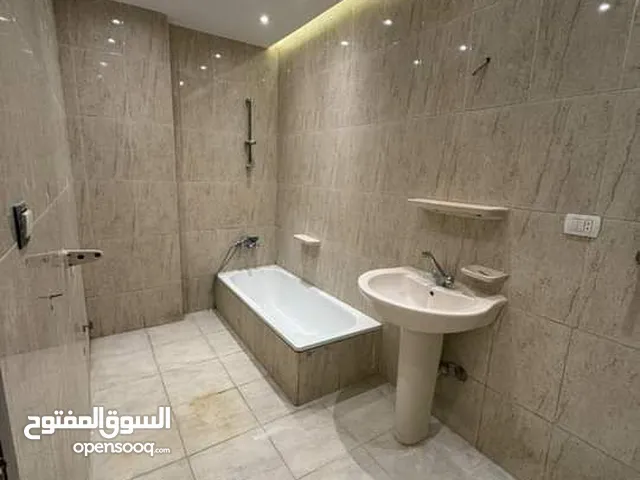 160 m2 3 Bedrooms Apartments for Sale in Cairo New October