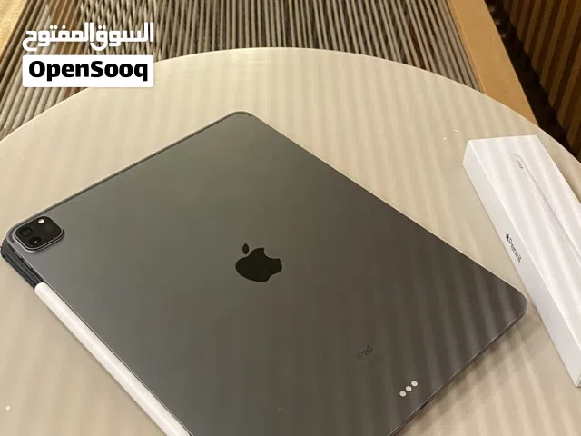 للبيع  ايباد برو 13  نظيف مع جميع ملحقات قلم وكيبورد