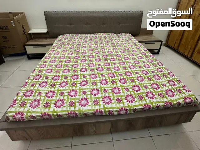 Well-maintained Bed 200*180 Size Very Strong With Side Tables