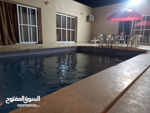 2 Bedrooms Chalet for Rent in Jafara Other