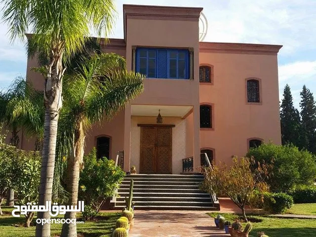1000 m2 More than 6 bedrooms Villa for Sale in Marrakesh Targa