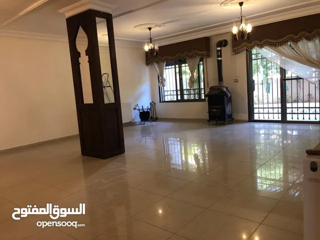 800 m2 5 Bedrooms Villa for Sale in Amman Al Kursi