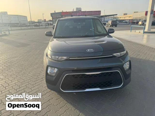 2021 كيا سول LX
