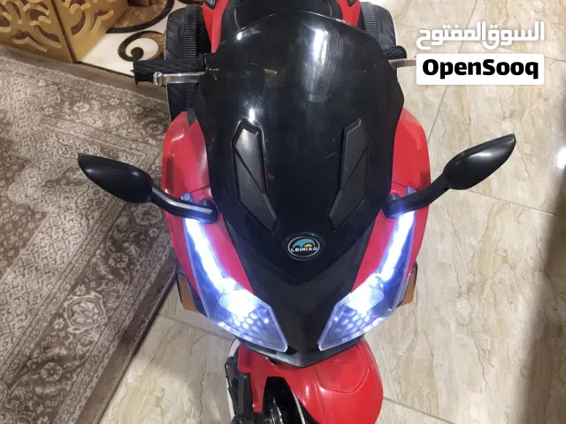 دراجه (دباب) حجم كبير يحمل اوزان ثقيله بطاريه كبيره 12 فولت لون احمر واسود مميز للبيع بسعر مميز