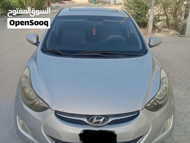 2014 Hyundai Elantra Standard