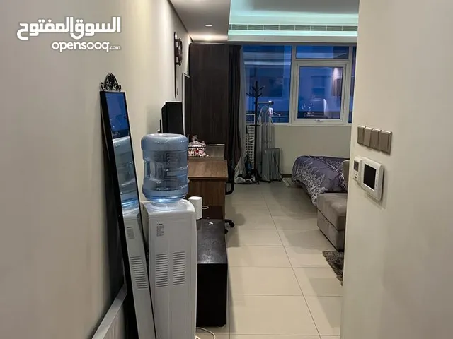 ستوديو للإيجارفي البسيتين   Studio for rent in Al Busaiteen