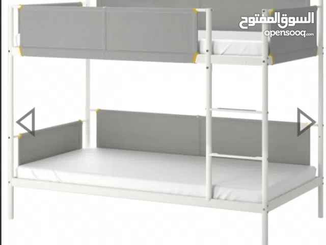( للبيع المستعجل) سرير طابقين من حديد مستعمل قابل للتفاوض