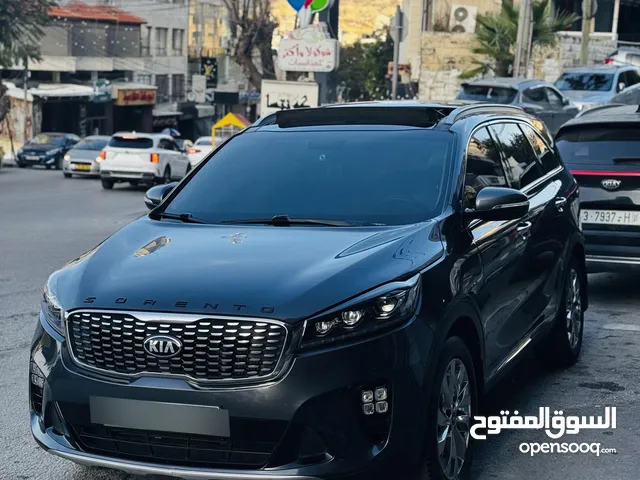 Used Kia Sorento in Nablus