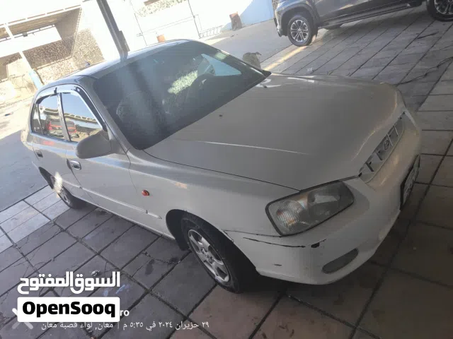 2001 هيونداي فيرنا EX