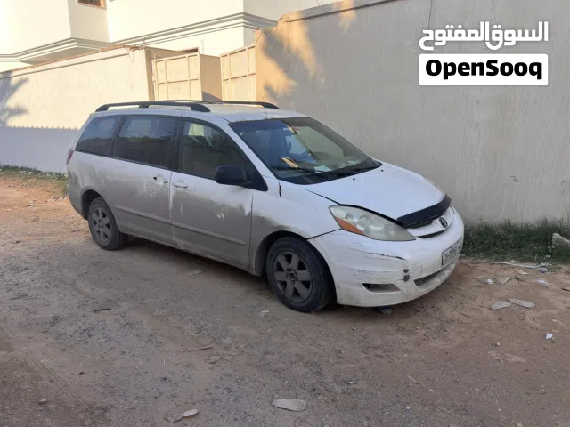 تويوتا سيينا