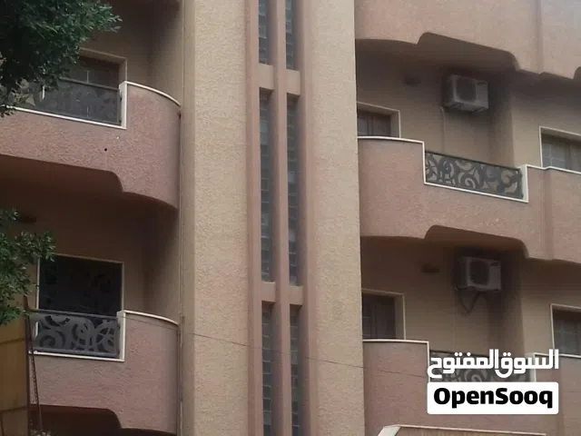 750 m2 More than 6 bedrooms Villa for Rent in Tripoli Bin Ashour