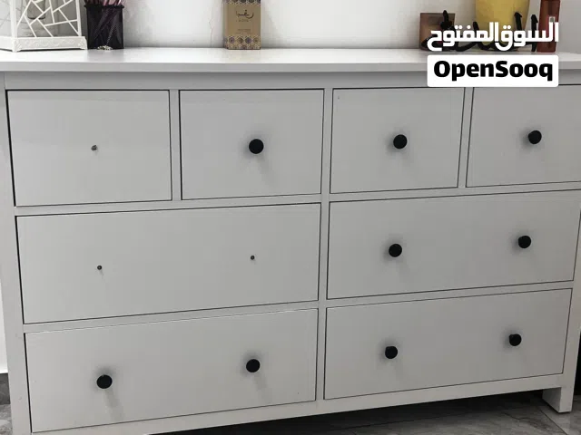 السلام عليكم ورحمة الله وبركاته غرفة نوم كامله بسعر ممتاز وحاله ممتازه مافيش اي عيوب معده تسريحه