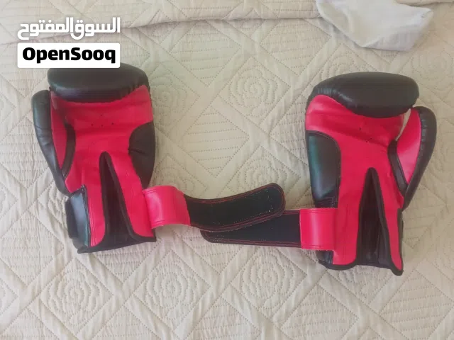 كفوف ملاكمة مع مشدات داخليه كفين