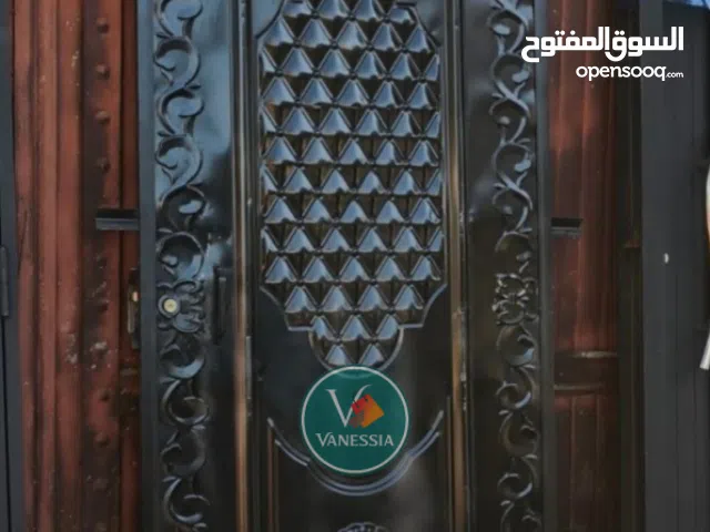 باب الدخلة 100% حديد صناعة جزائرية باب الدخلة 100% حديد صناعة جزائرية متوفر من اللون الاسود