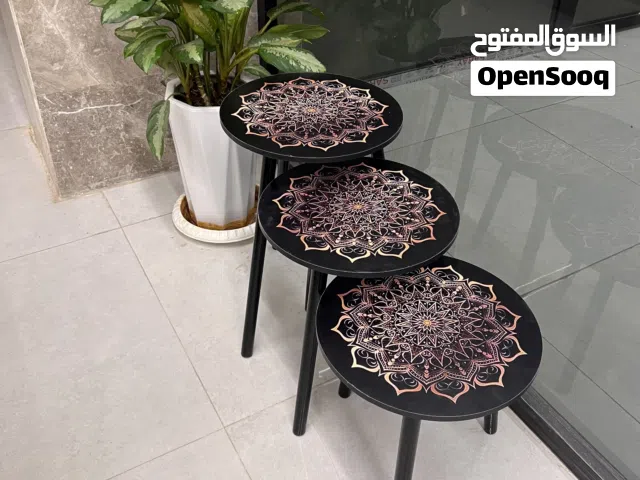 طقم طاولات جانبية دائرية بنقشة ماندالا فنية – 3 قطع