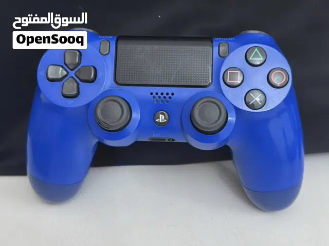 قير سوني 4 ازرق جديد مستعمل شهرين فقط        New blue Sony 4 controller, used for only two months