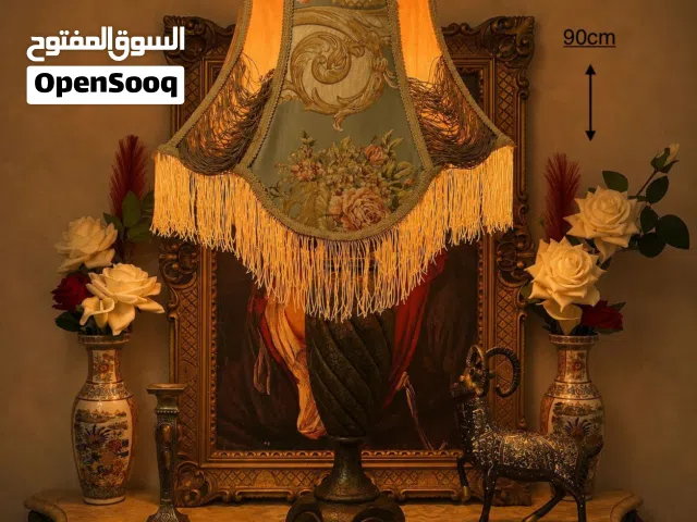 تيبل لامبات ملوكية امريكية رزن ثقيل راكب عليهم شيدات انجليزية ثقيلة