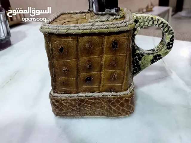 تحف مشكلة صناعة يدوية ، مصنوعة من الجلد الطبيعي