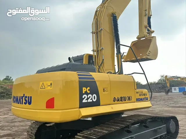 KOMATSU PC 220-8 EXCAVATOR DUBAI SAUDI ARABIA كوماتسو PC 220-8 حفارة