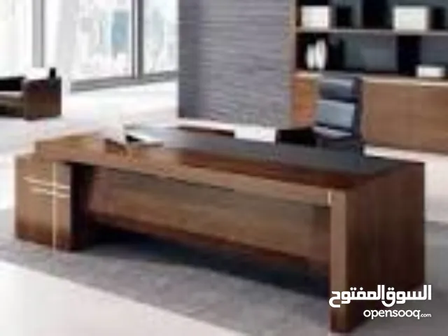 مكتب للبيع