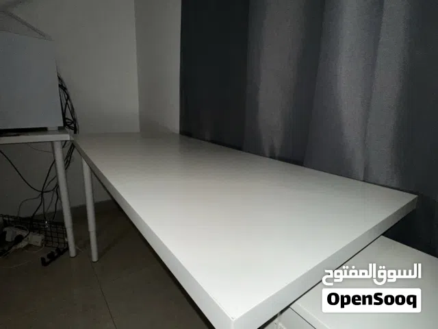 طاولة - Table