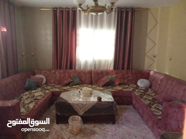 100 m2  Townhouse for Sale in Zarqa Rusaifeh El Janoobi