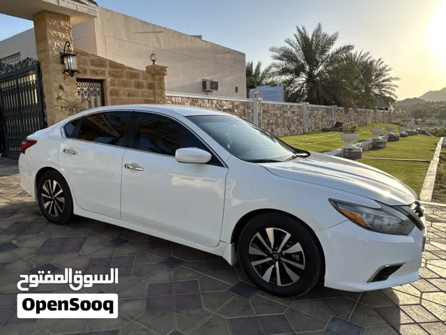 2016 نيسان التيما SV