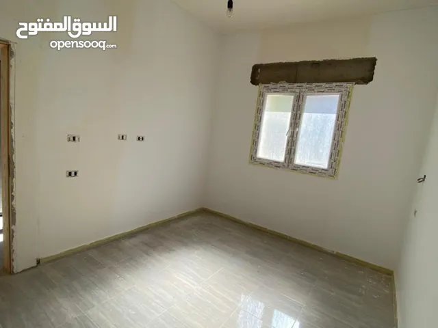350 m2 5 Bedrooms Townhouse for Rent in Tripoli Ain Zara