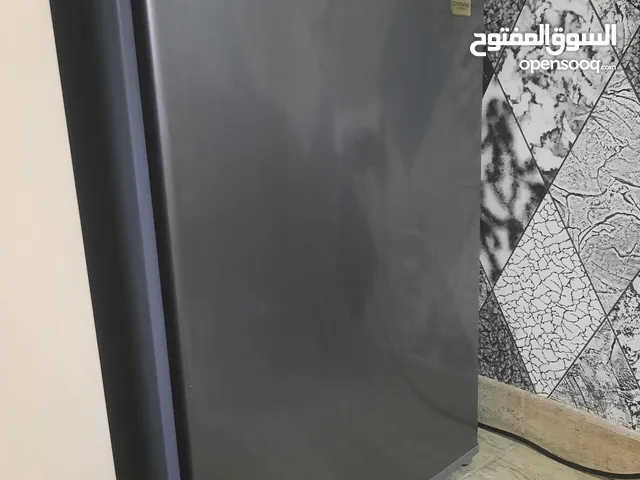 ثلاجه شبه جديدة