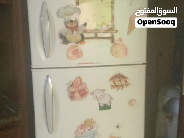 ثلاجه مستعملة للبيع