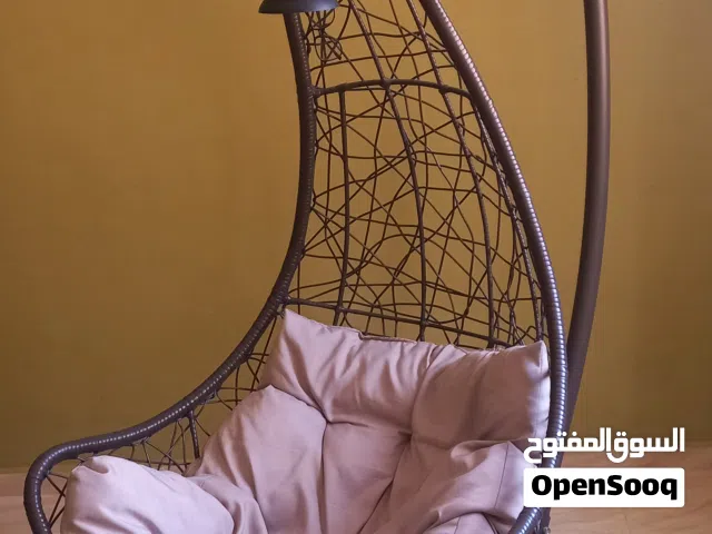 أثاث نظيف جدا للبيع بأسعار مناسبة