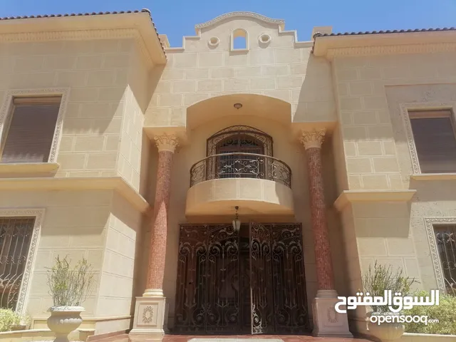 1000 m2 More than 6 bedrooms Villa for Rent in Giza 6th of October
