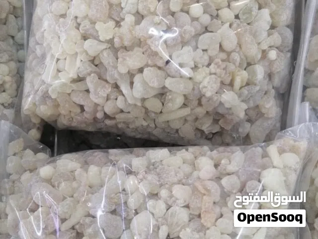 متوفر فقط والكميه محدوده لبان الذكر للعلاج والاكل والشرب. ممتاز وبجوده عاليه