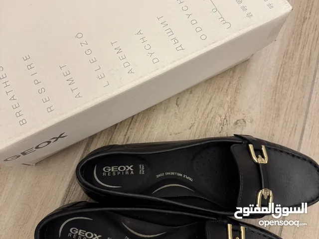 Black Comfort Shoes in Amman
