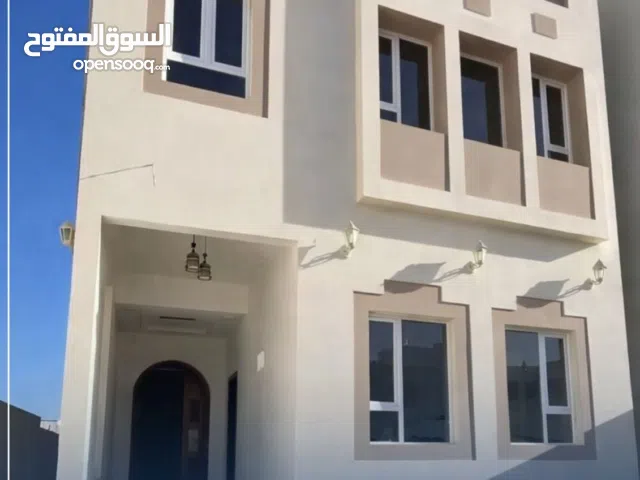 للبيع فيلا راقية في المعبيلة