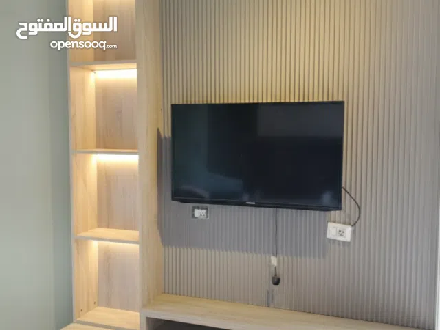 طاولة شاشة مقاس 2 متر