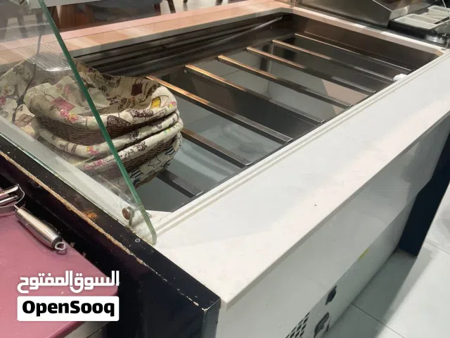 عارضه معجنات وكيك للبيع