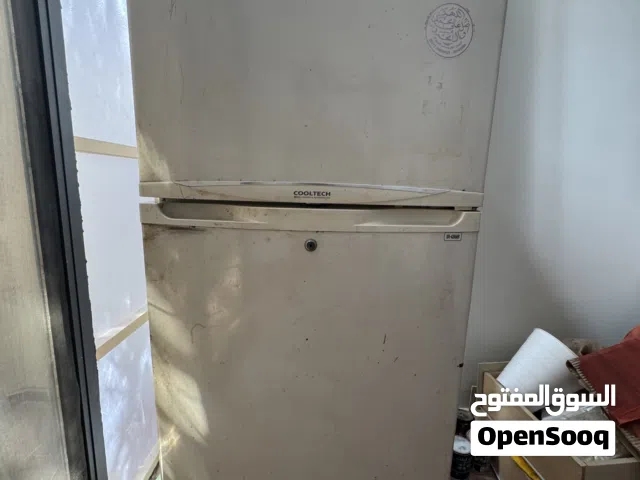 ثلاجة نظيفة للبيع شغالة 100% التوصيل 5 دينار إضافة المنتج