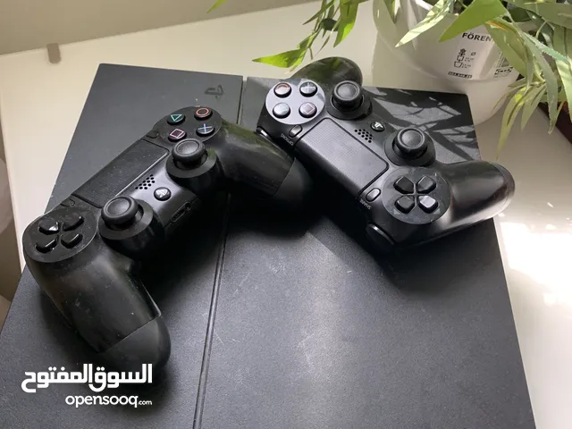 بلايستيشن 4 العادية بيع مستعجل