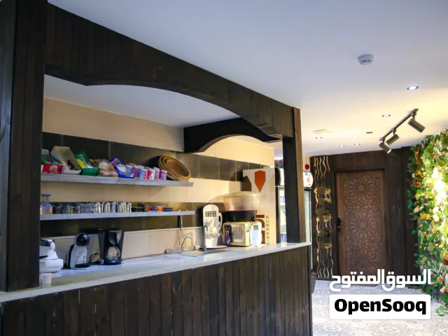 حمام مغربي وتركي وصالون متكامل للبيع
