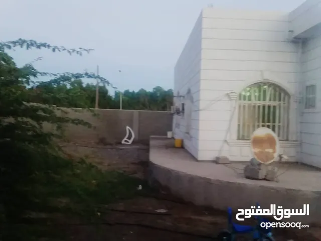 فله للبيع في عدن وقطعه ارض في بير فضل للبيع وسعر طيب