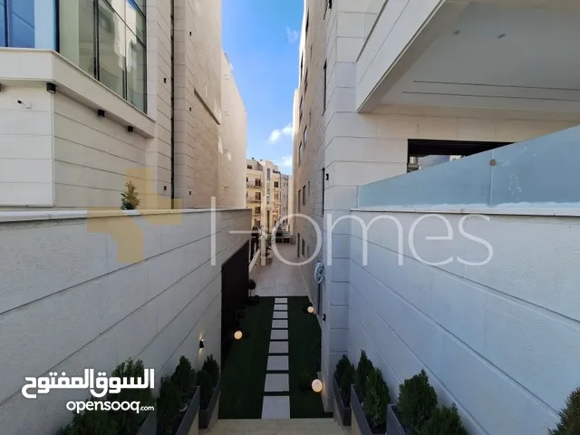 370 m2 4 Bedrooms Apartments for Sale in Amman Deir Ghbar