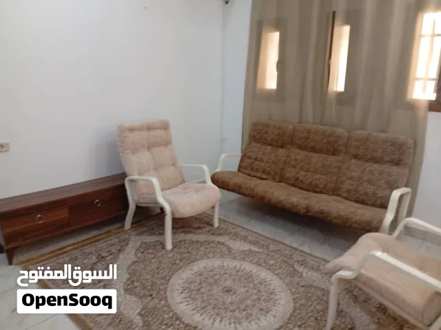 صالون 3قطع وطاولة