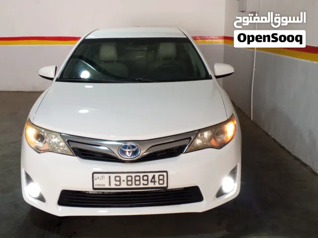 2012 تويوتا كامري Standard
