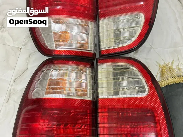أغراض الكزس البيع موديل 2001