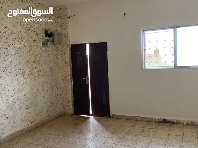 160 m2 4 Bedrooms Townhouse for Rent in Zarqa Hay Al-Rasheed - Rusaifah